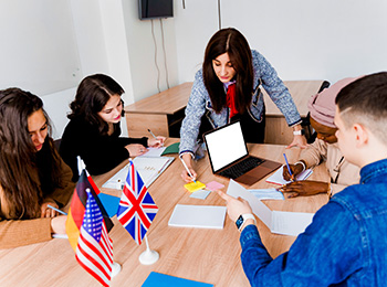 photo de stagiaires en réunion