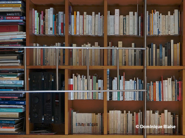 La bibliothèque de B