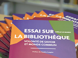 parution Essai sur la bibliothèque