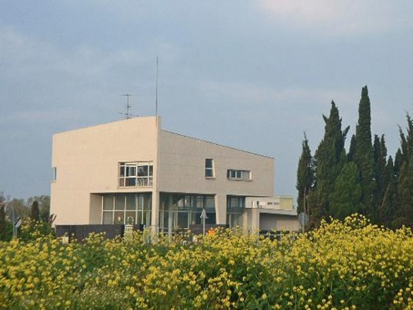 vue extérieure de l'ensemble de la bibliothèque