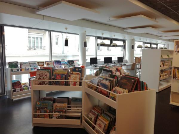 vue de l’îlot album jeunesse de la bibliothèque