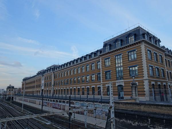 vue extérieure de l'ensemble de la bibliothèque