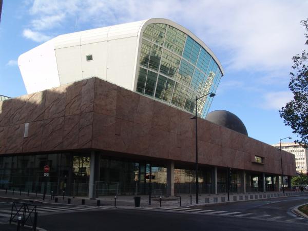 vue extérieure de l'ensemble de la bibliothèque