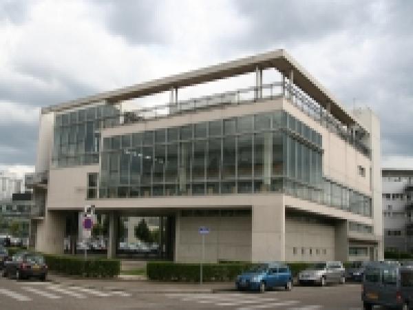 vue extérieure de l'ensemble de la bibliothèque